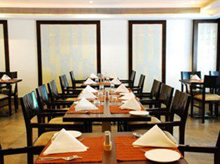 Moti Mahal Hotel And Restaurant Дехрадун Экстерьер фото